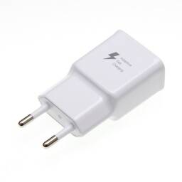 CARGADOR  USB 220V