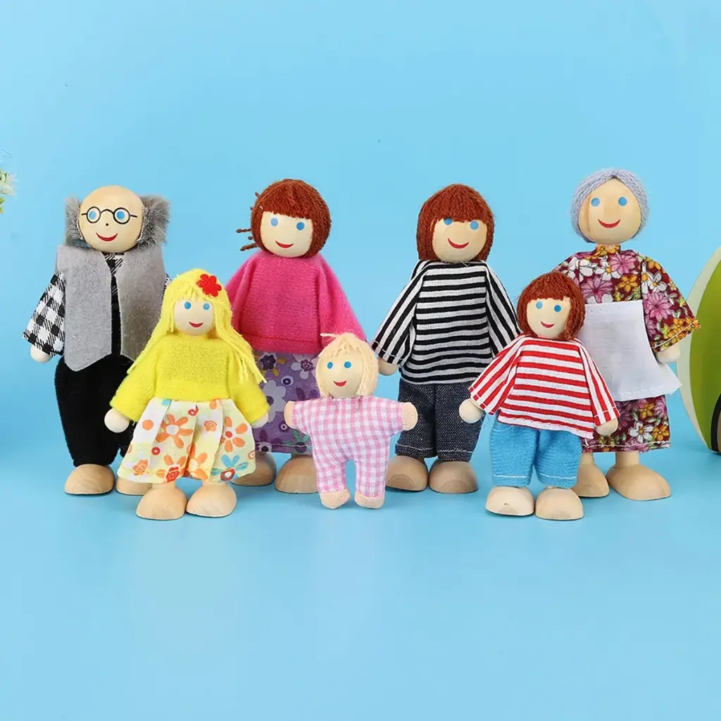 Juguetes Familia Madera Didáctica Muñecos 7 Personajes Juego