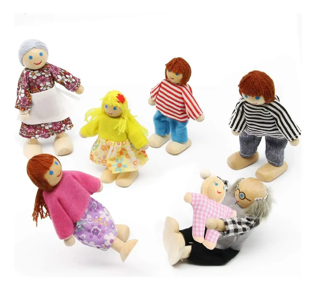 Juguetes Familia Madera Didáctica Muñecos 7 Personajes Juego